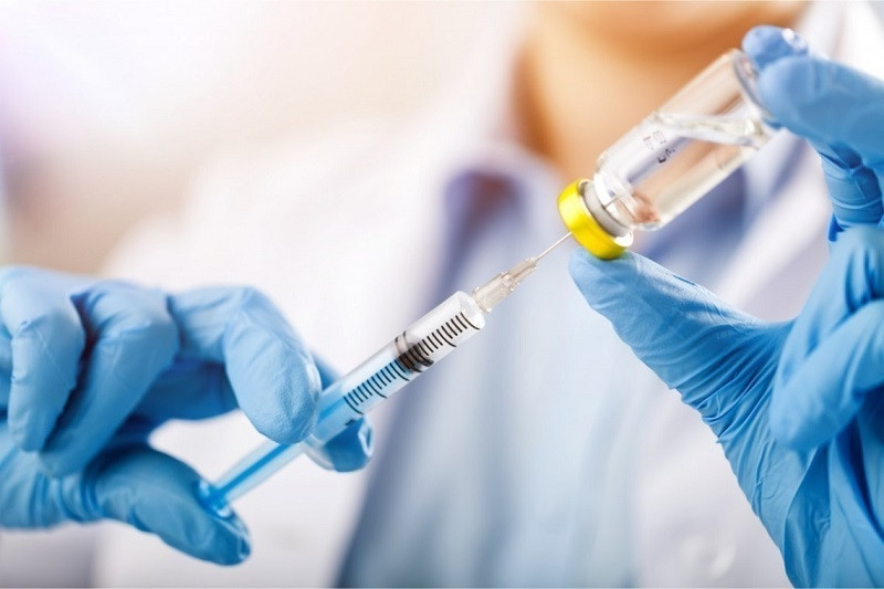 ForPost - Новости : Мясников объяснил смерти от ковида после вакцинации