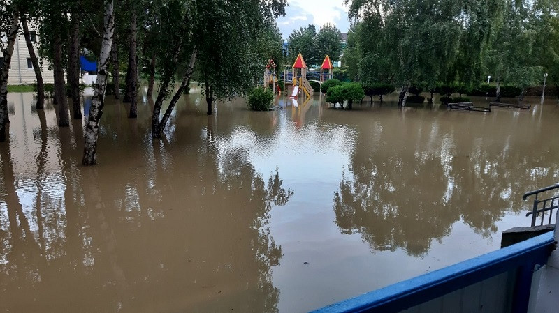 ForPost - Новости : Детей с инвалидностью «забыли» в затопленном летнем лагере. Видео