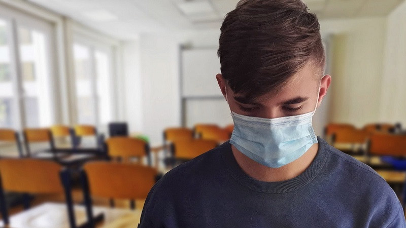 ForPost - Новости : Дышите глубже: школьников-курильщиков выявят смокелайзерами