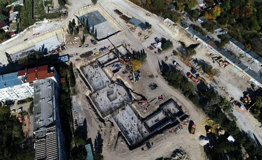ForPost - Новости : «Новый Херсонес» продолжают заливать бетоном 
