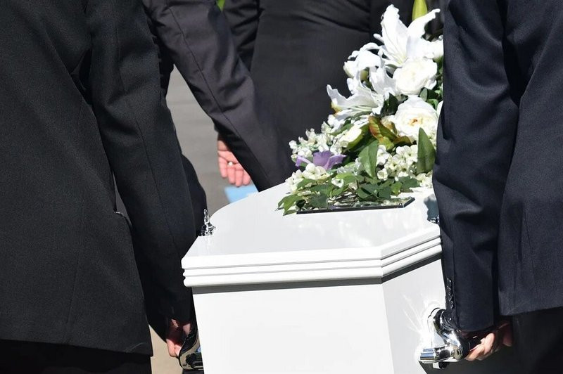 ForPost - Новости : Российские ритуальщики заявили о похоронном коллапсе 