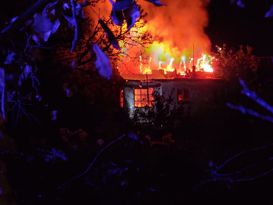 ForPost - Новости : На ночном пожаре в Севастополе погиб человек - источник