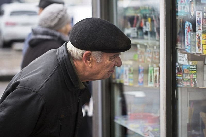 ForPost - Новости : Непривитые питерские пенсионеры попали под жесткие ограничения