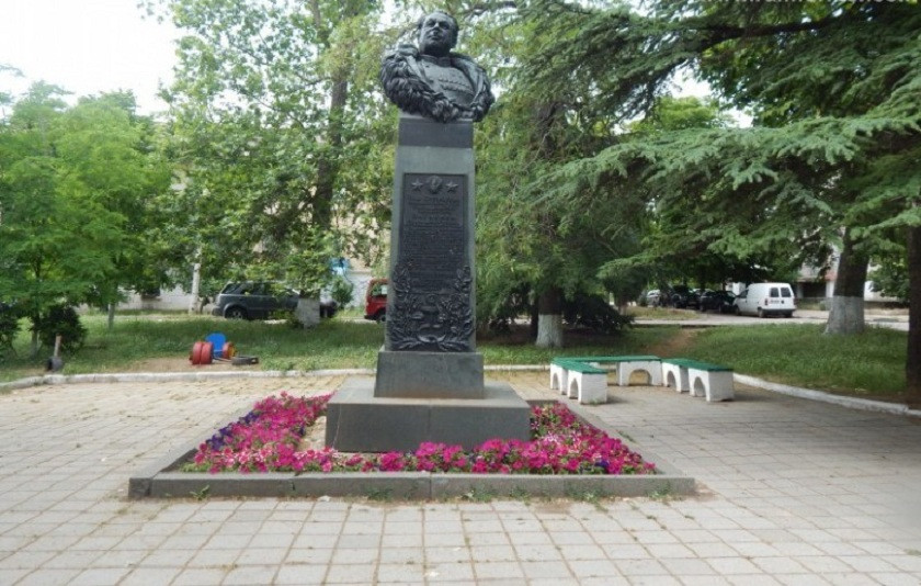 ForPost - Новости : В Севастополе нашлась лишняя мемориальная доска