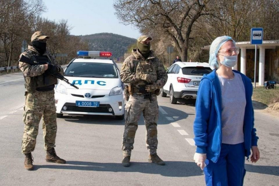 ForPost - Новости : Блокпосты, локдаун и вакцинация переломили коронавирусную ситуацию в Севастополе