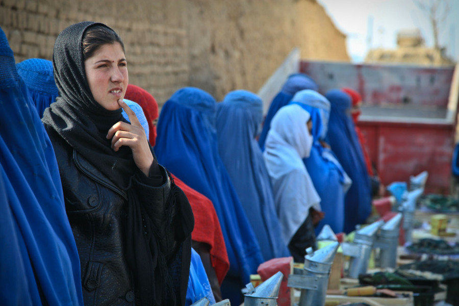 ForPost - Новости : В Афганистане мужчина продал 130 женщин 