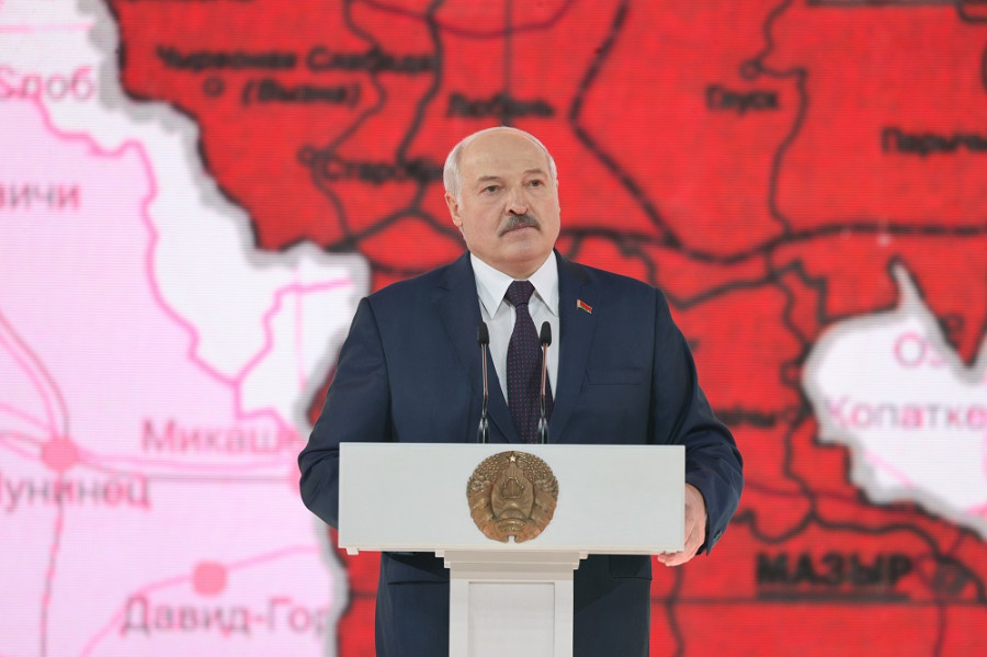 ForPost - Новости : Лукашенко предупредил «диких» поляков