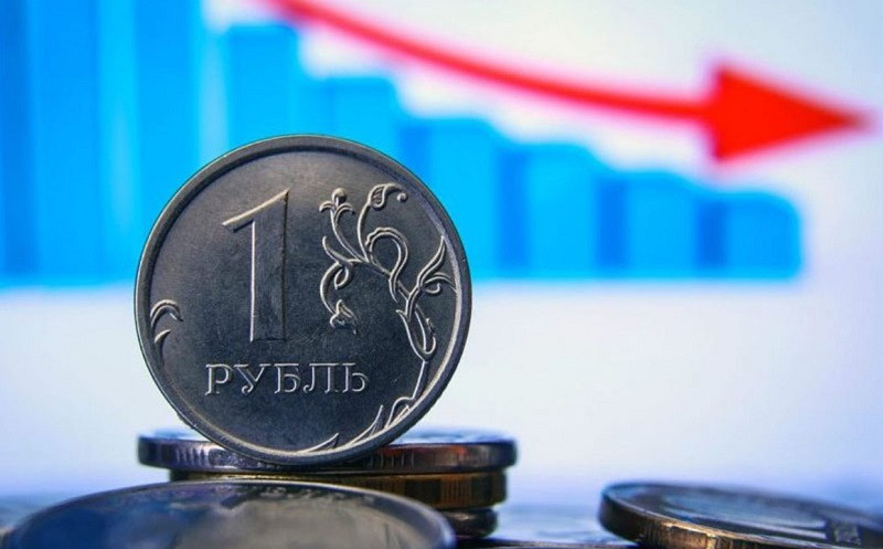 «Если в Донецке полыхнёт»: экономист предрёк падение рубля