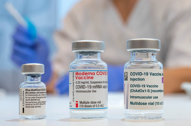ForPost - Новости : По «Файзеру»: стало известно, когда россияне смогут уколоться зарубежной вакциной