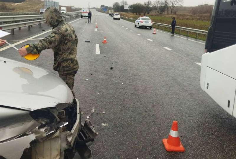 ForPost - Новости : В Крыму насмерть сбили выбравшегося из разбитого автомобиля водителя