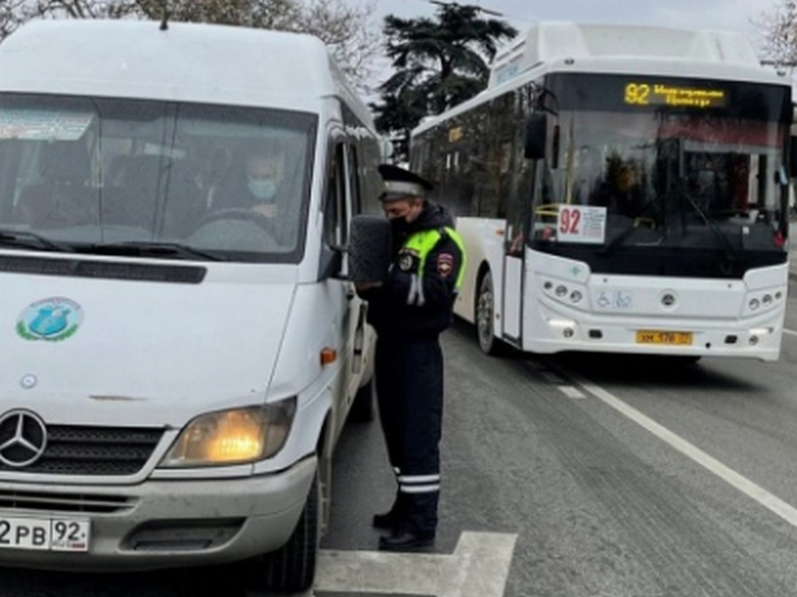 ForPost - Новости : Почти 30 водителей автобусов Севастополя нарушают ПДД