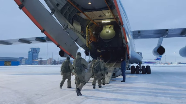 Почему Россия отправила спецназ ВДВ в Казахстан
