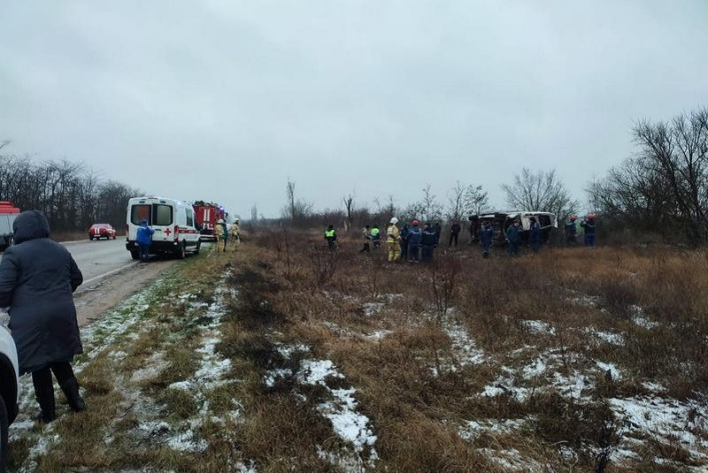 ForPost - Новости : Девять человек пострадали в ДТП с пассажирским микроавтобусом в Крыму