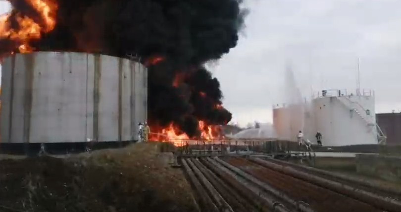 ForPost - Новости : Украинские силовики нанесли ракетный удар по нефтебазе в Луганске