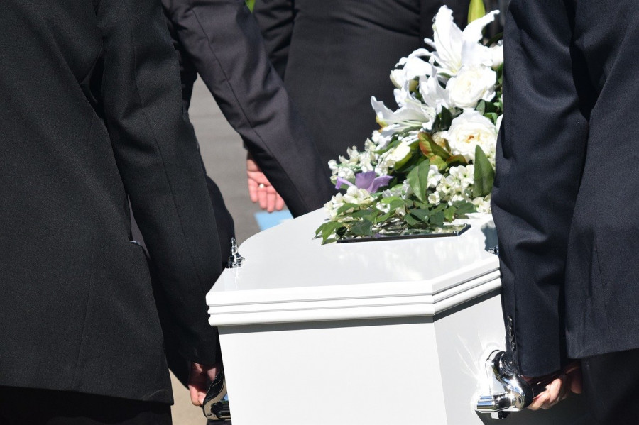 ForPost - Новости : Директор похоронного ГБУ в Севастополе «воскрешал» бизнес родственников