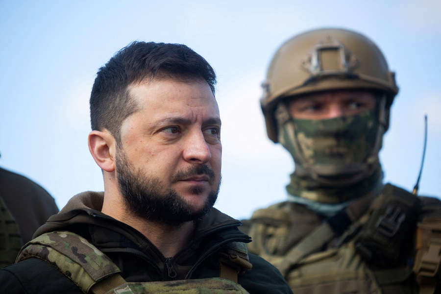 Зеленский заявил, что Украина начала готовиться к боевым действиям заранее