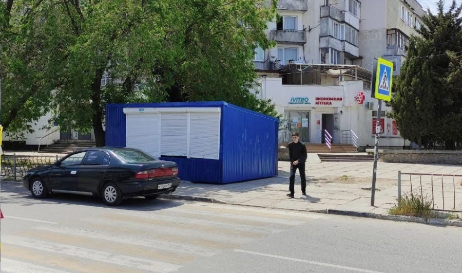 ForPost - Новости : Севастопольцы противостоят попытке захламить город ларьками 