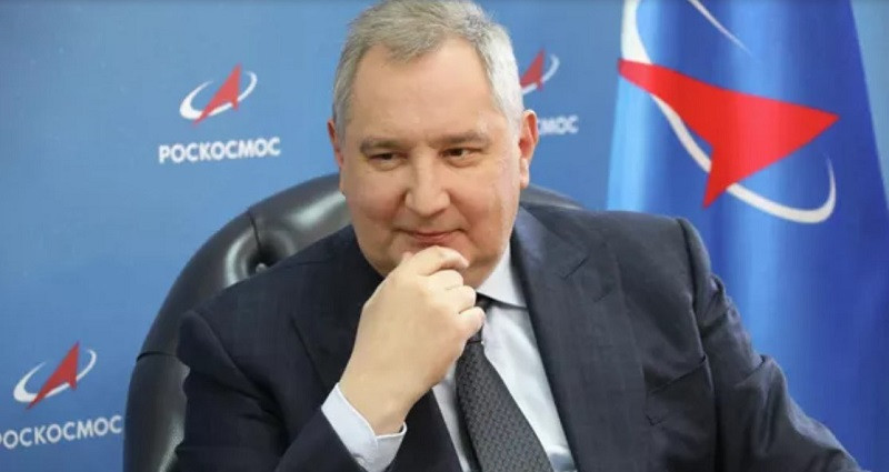 ForPost - Новости : Рогозин показал агрессорам воронку от «Сармата» и потребовал быть вежливыми