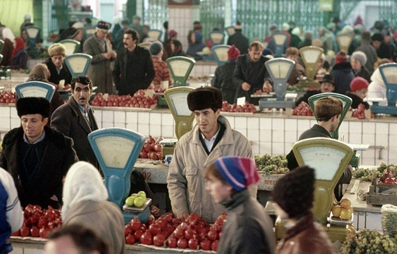 ForPost - Новости : В России возродят продовольственные рынки, как в 90-х