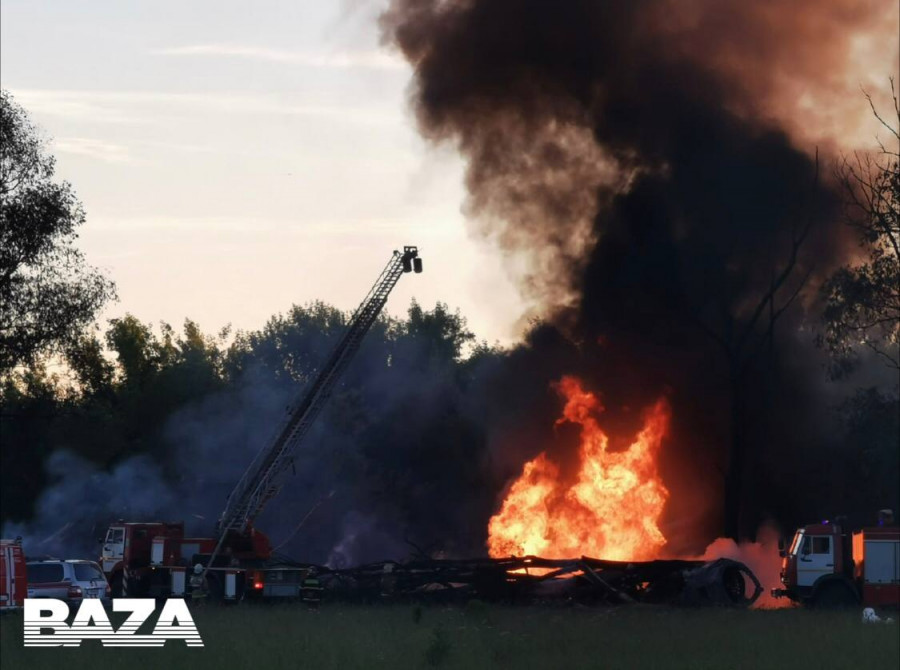 ForPost - Новости : Российский военный самолёт загорелся в воздухе, четверо погибли
