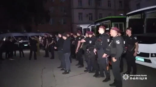 ForPost - Новости : Полиция Киева провела рейды по ночным клубам и вручила 219 повесток в военкомат