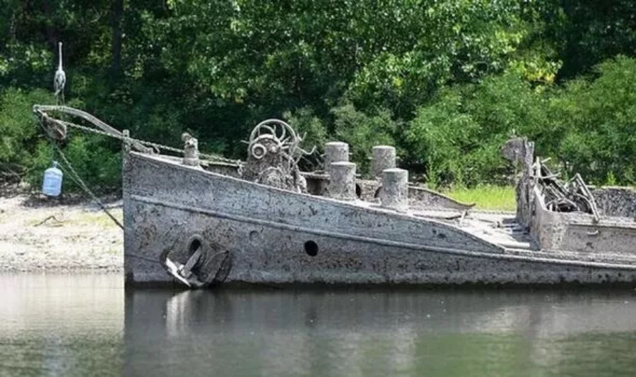 ForPost - Новости : Из-за жары «всплыли» затонувшие корабли времён Второй мировой