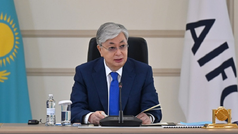 Казахстан на нескольких стульях: о чём пора подумать России