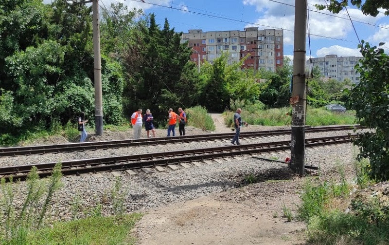 ForPost - Новости : Несовершеннолетняя в наушниках попала под поезд в столице Крыма