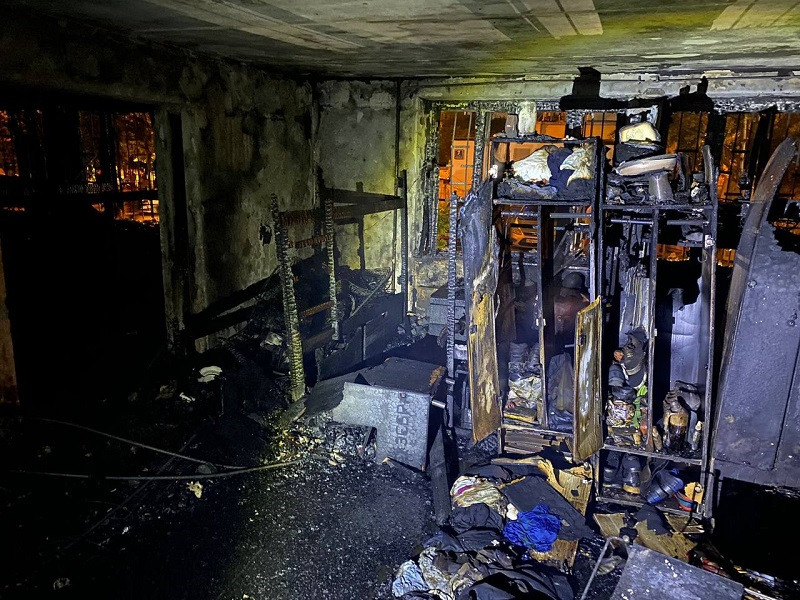 ForPost - Новости : Восемь человек погибли при пожаре в замурованном решётками хостеле