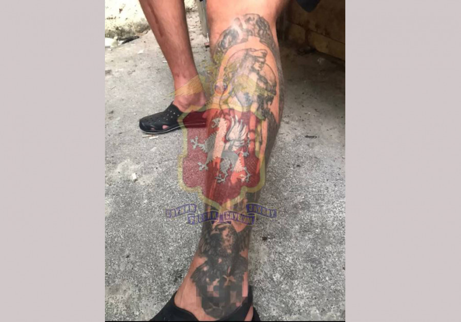 ForPost - Новости : В Севастополе турист пообещал полиции заменить нацистское тату на серп и молот
