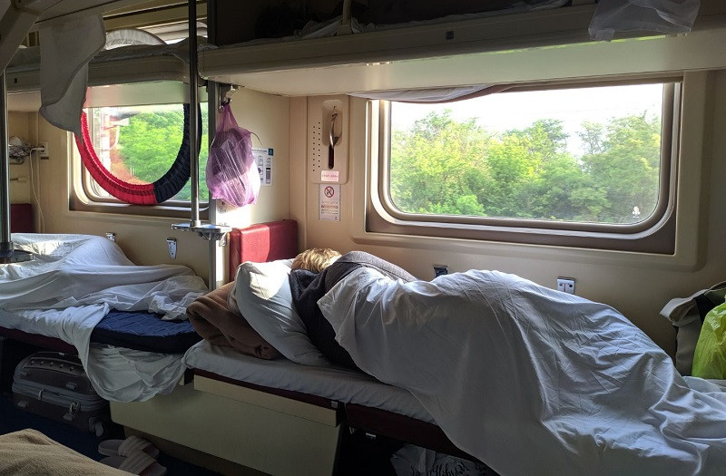 ForPost - Новости : Сколько туристов приехало в Крым поездами в июле