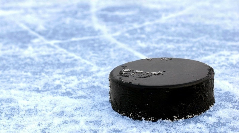 ForPost - Новости : Юный хоккеист погиб на тренировке из-за удара шайбы