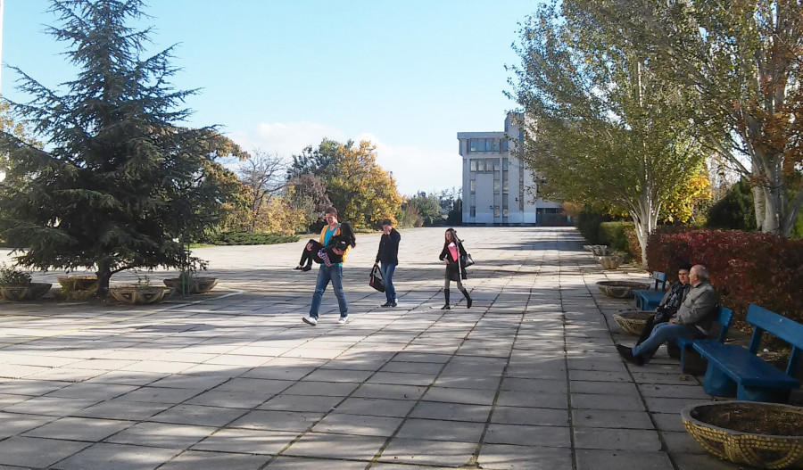 ForPost - Новости : «Дорогу жизни» в Севастопольский университет предложили сделать официальным названием