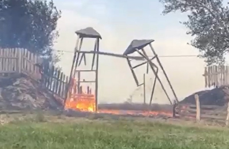 ForPost - Новости : Чиновник случайно сжёг этнический центр с ценными экспонатами