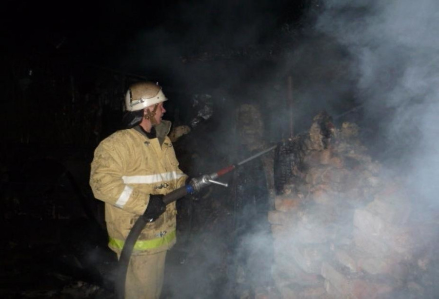 ForPost - Новости : Ночью в Севастополе горел частный дом