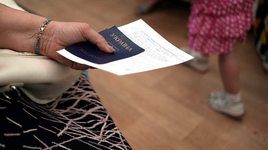 На Украине подготовили законопроект об ответственности за получение паспорта РФ