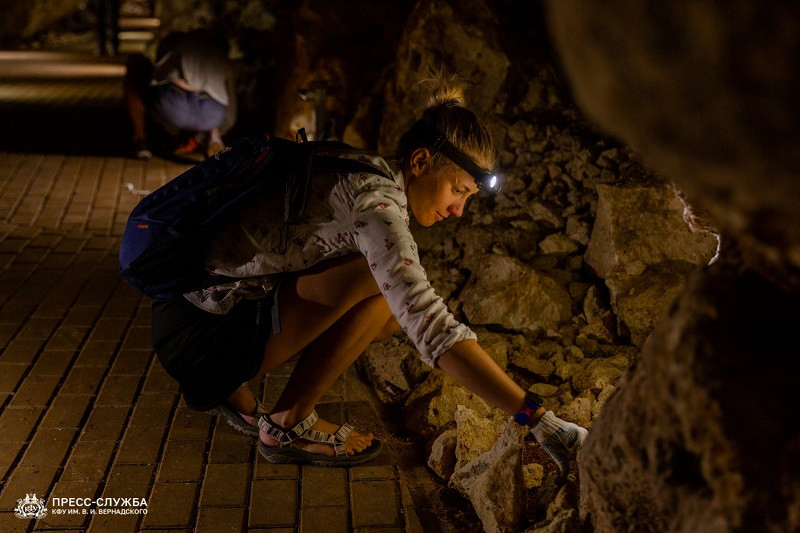 ForPost - Новости : Спелеошкола для молодых учёных открылась в пещере «Таврида»