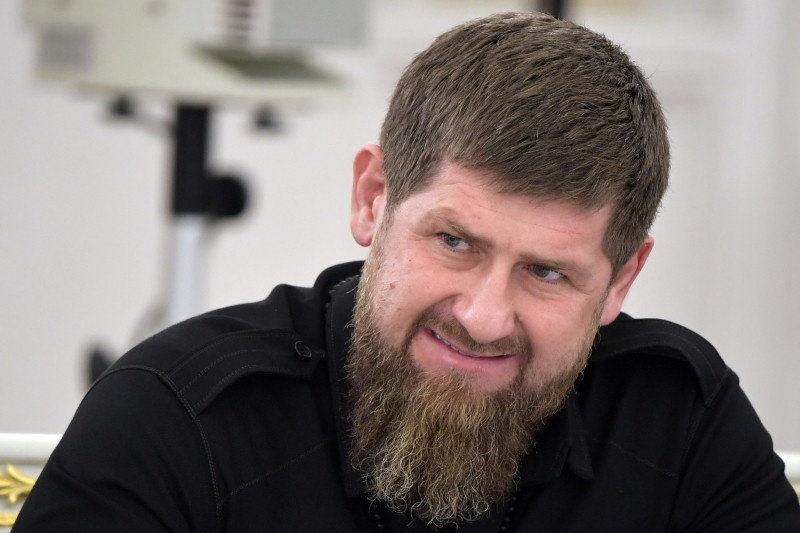 ForPost - Новости : Кадыров разрешил бойцам «Ахмата» ставить фингалы пленным военным ВСУ 