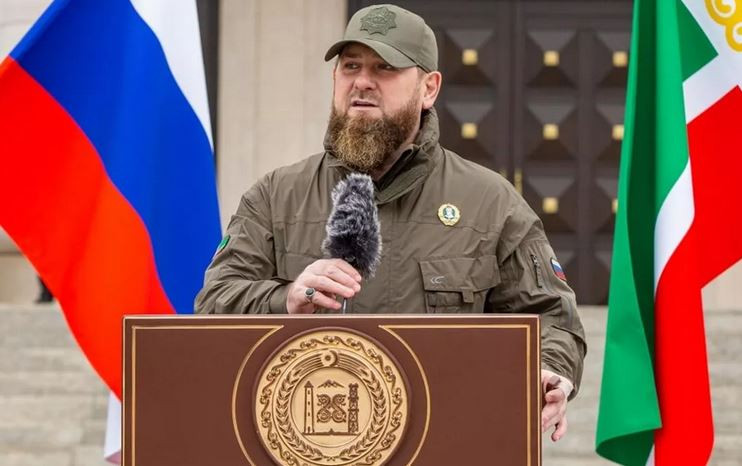 ForPost - Новости : Кадыров заявил о мощи России, способной "снести любую западную армию"