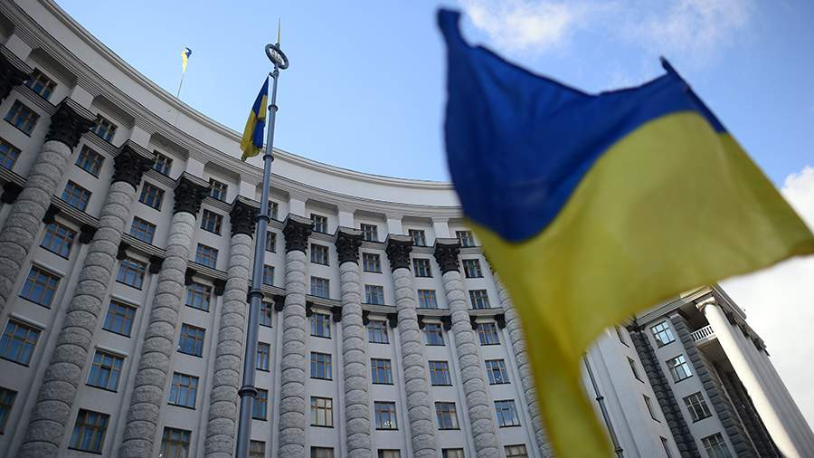 ForPost - Новости : Киев ввел санкции против 3,6 тыс. физических и юридических лиц РФ