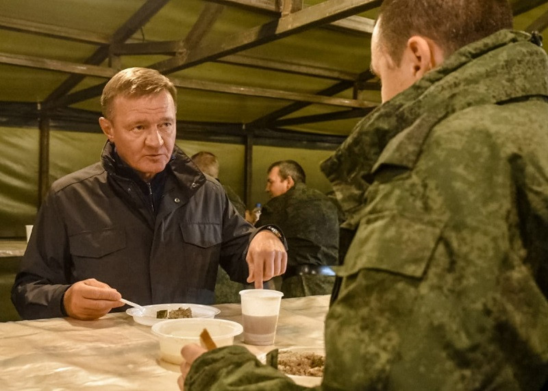 ForPost - Новости : Губернатор оценил войсковые части с мобилизованными словами «где-то просто ужас»