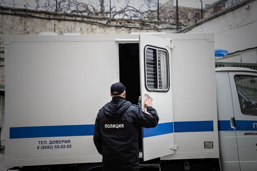 ForPost - Новости : Стоит ли в дни СВО выводить на улицы патрули