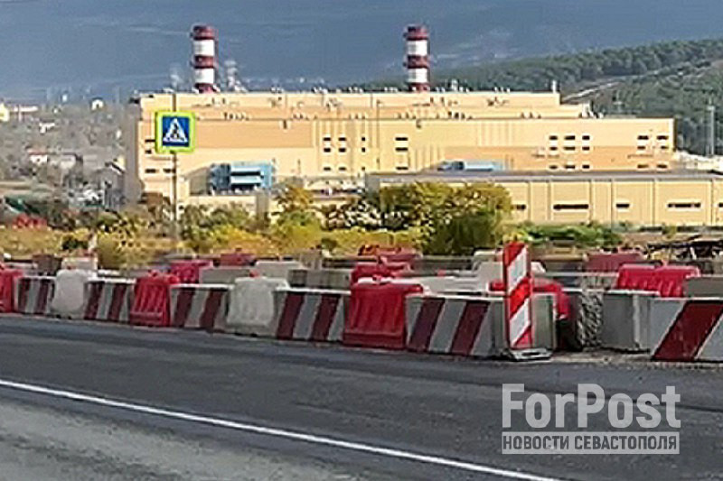 ForPost - Новости : После ночной атаки на ТЭС в Севастополе усилят охрану инфраструктурных объектов 