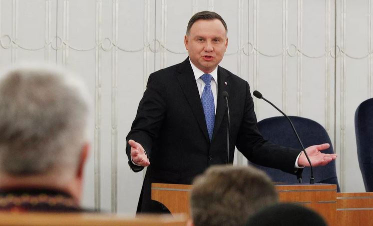 ForPost - Новости : Польша больше не пойдет на уступки Еврокомиссии, заявил Дуда