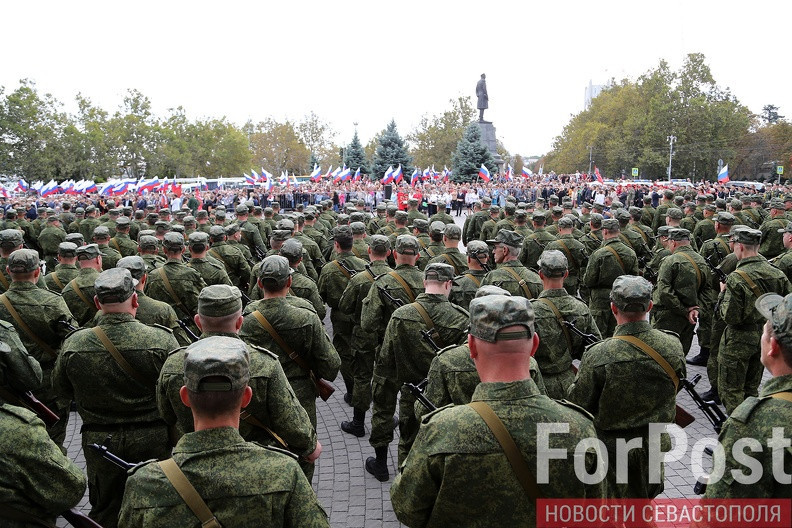 ForPost - Новости : Мобилизованные продолжают обучение на полигоне в Севастополе