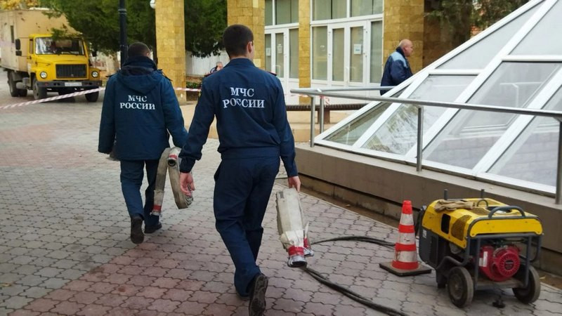 ForPost - Новости : Историю под пирамидой на западе Крыма подмочил прорыв столетнего водопровода