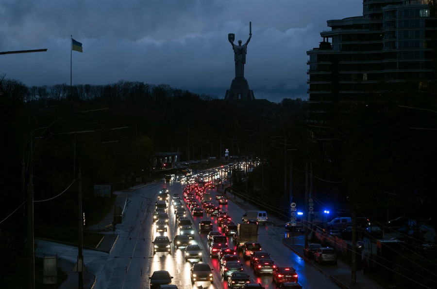 ForPost - Новости : Зеленский заявил о сложной ситуации с электричеством в Киеве и 17 регионах Украины 