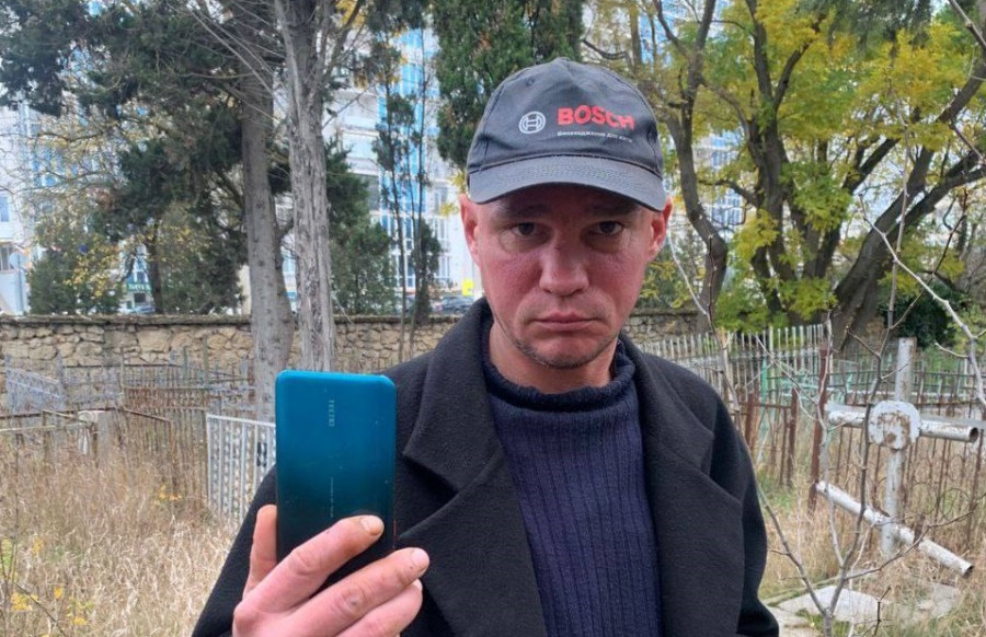 В Севастополе разбойник подбросил смартфон покойнику