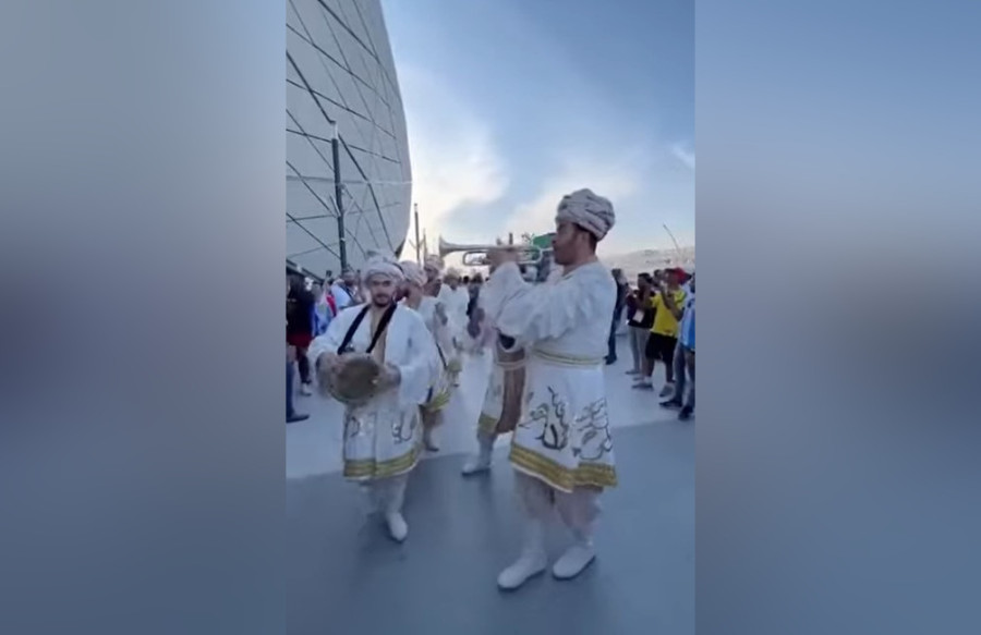 ForPost - Новости : «Нас нет, но мы есть»: на ЧМ по футболу в Катаре зажгли под русскую песню