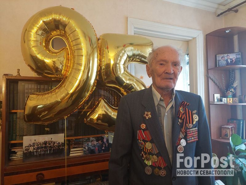 ForPost - Новости : Поколение победителей: крымский ветеран поделился секретом долголетия